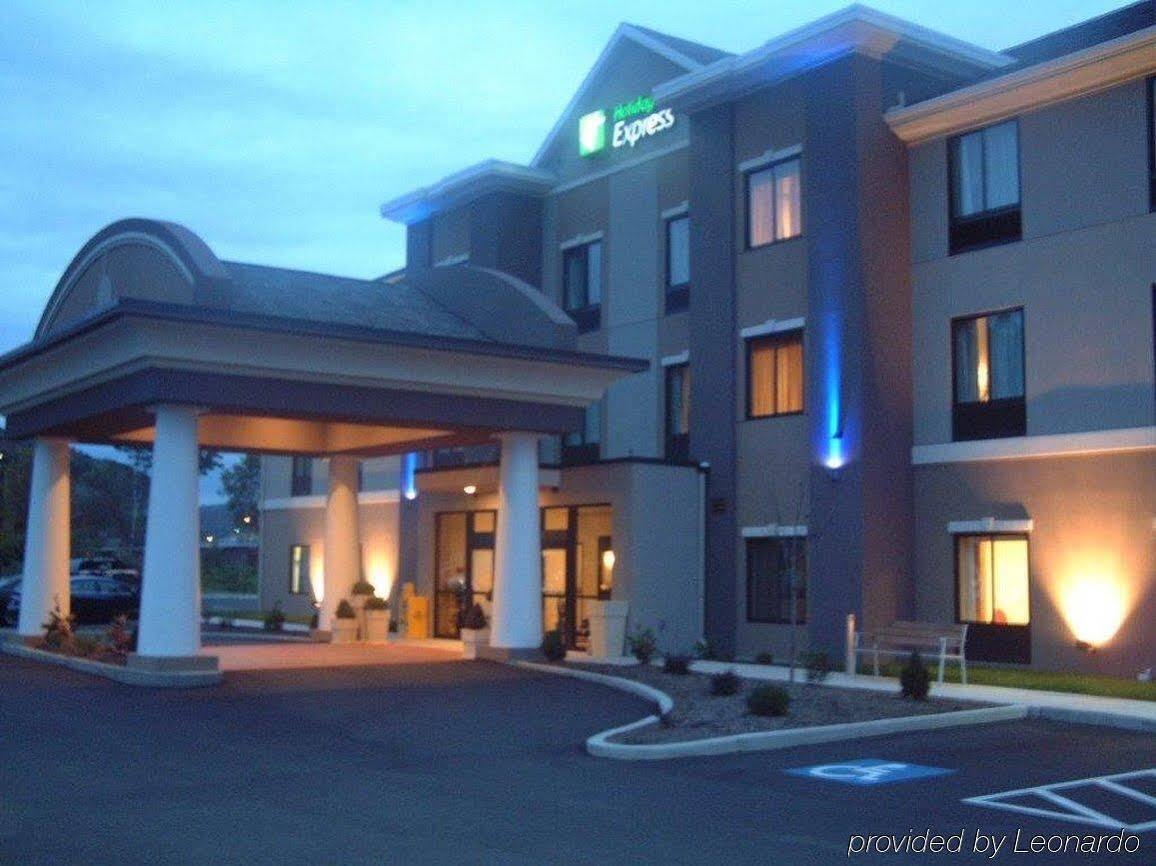 Holiday Inn Express And Suites - Bradford By Ihg Exterior foto